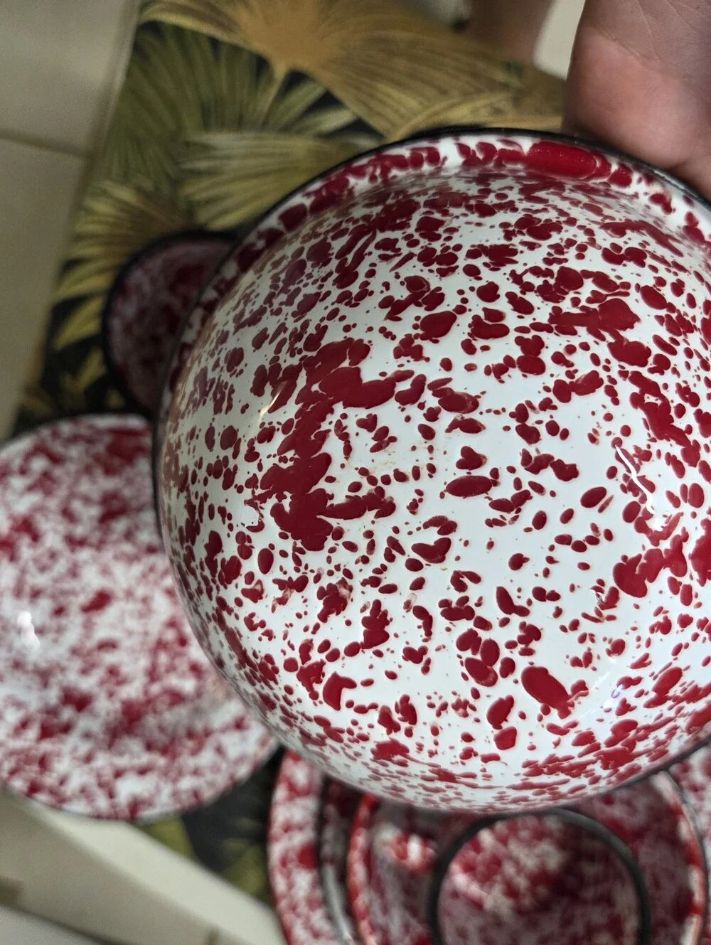 N/A bright red